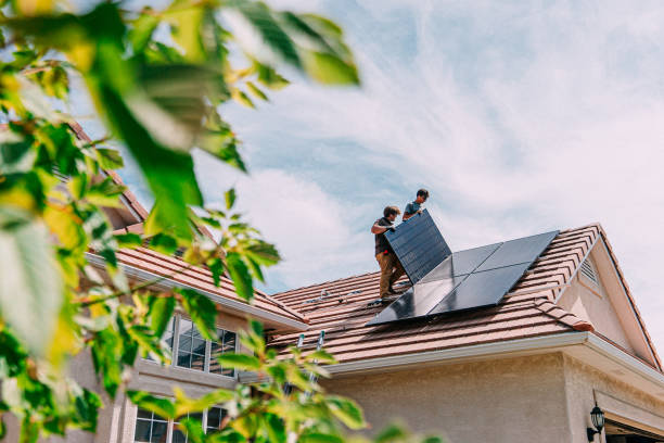 Best Roof Gutter Cleaning  in Happy Valley, OR